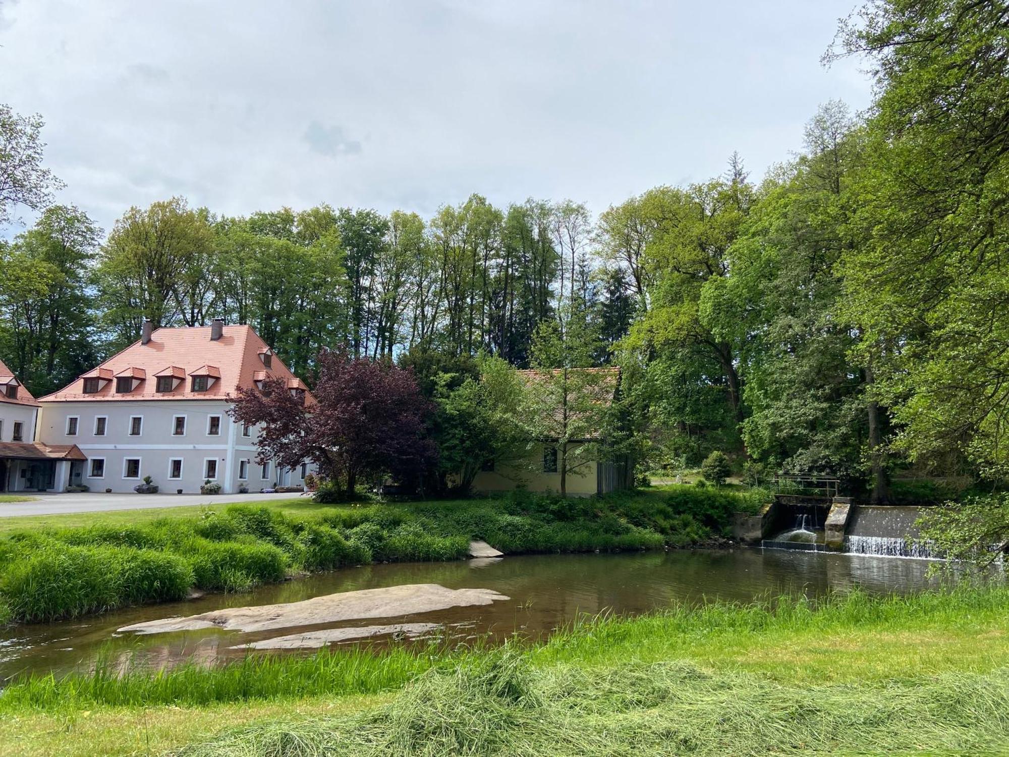 Landhotel Kahrmuehle Pressath Luaran gambar